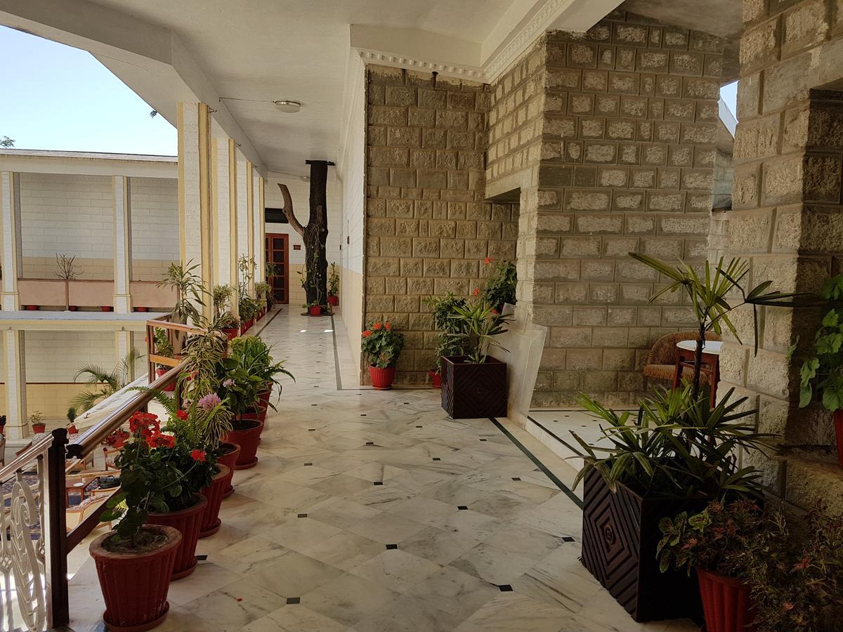 Kesar Bhawan Palace Mount Abu Exterior photo